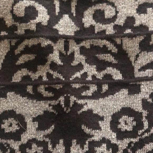 Forever 21 Bodycon Skirt - Picture 4 of 5